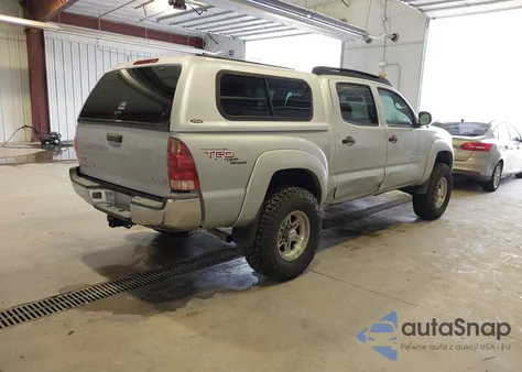 2005 Toyota Tacoma Base V6 z USA, uszkodzony, nr VIN 5TELU42N65Z057828